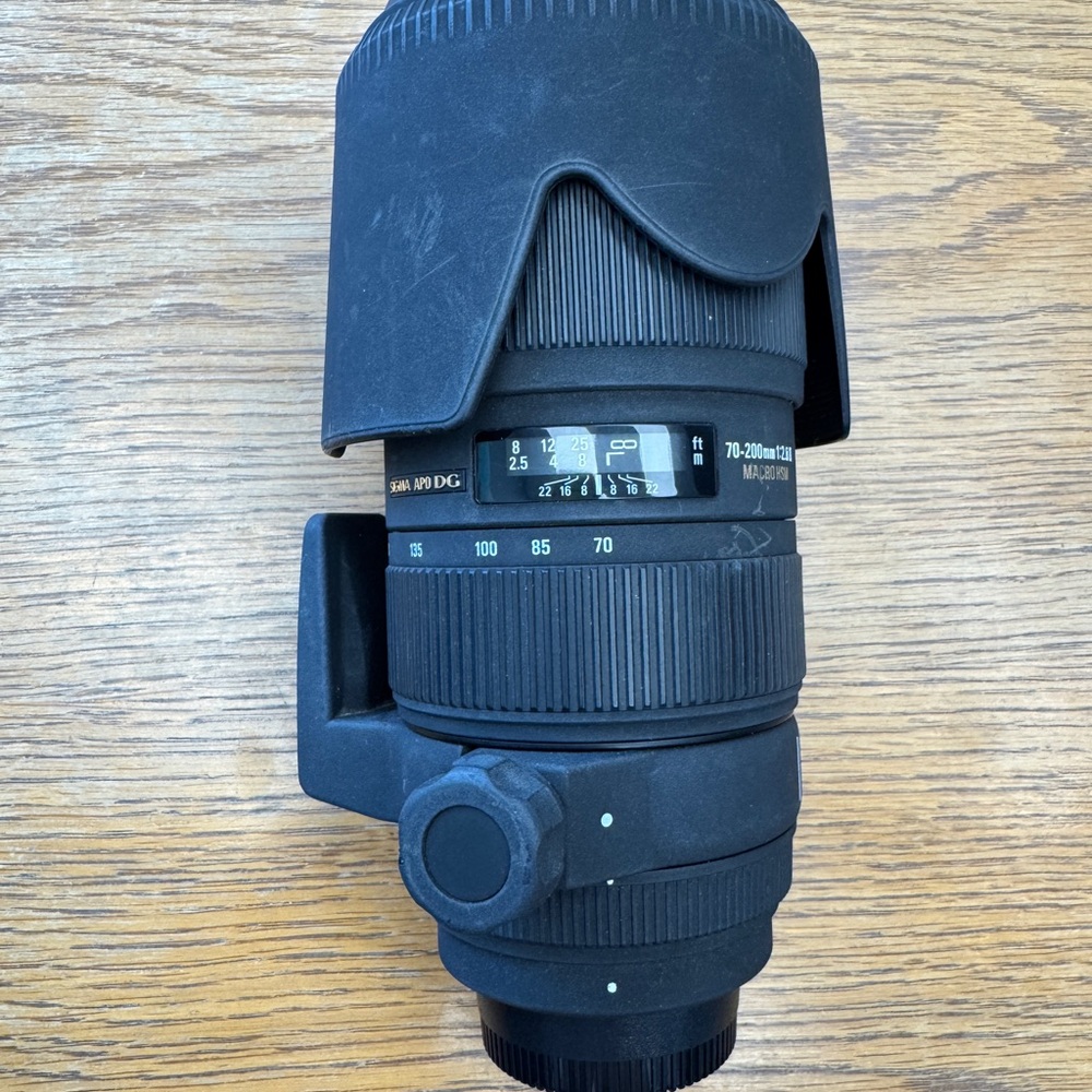 Sigma 70-200mm f/2.8 Lens